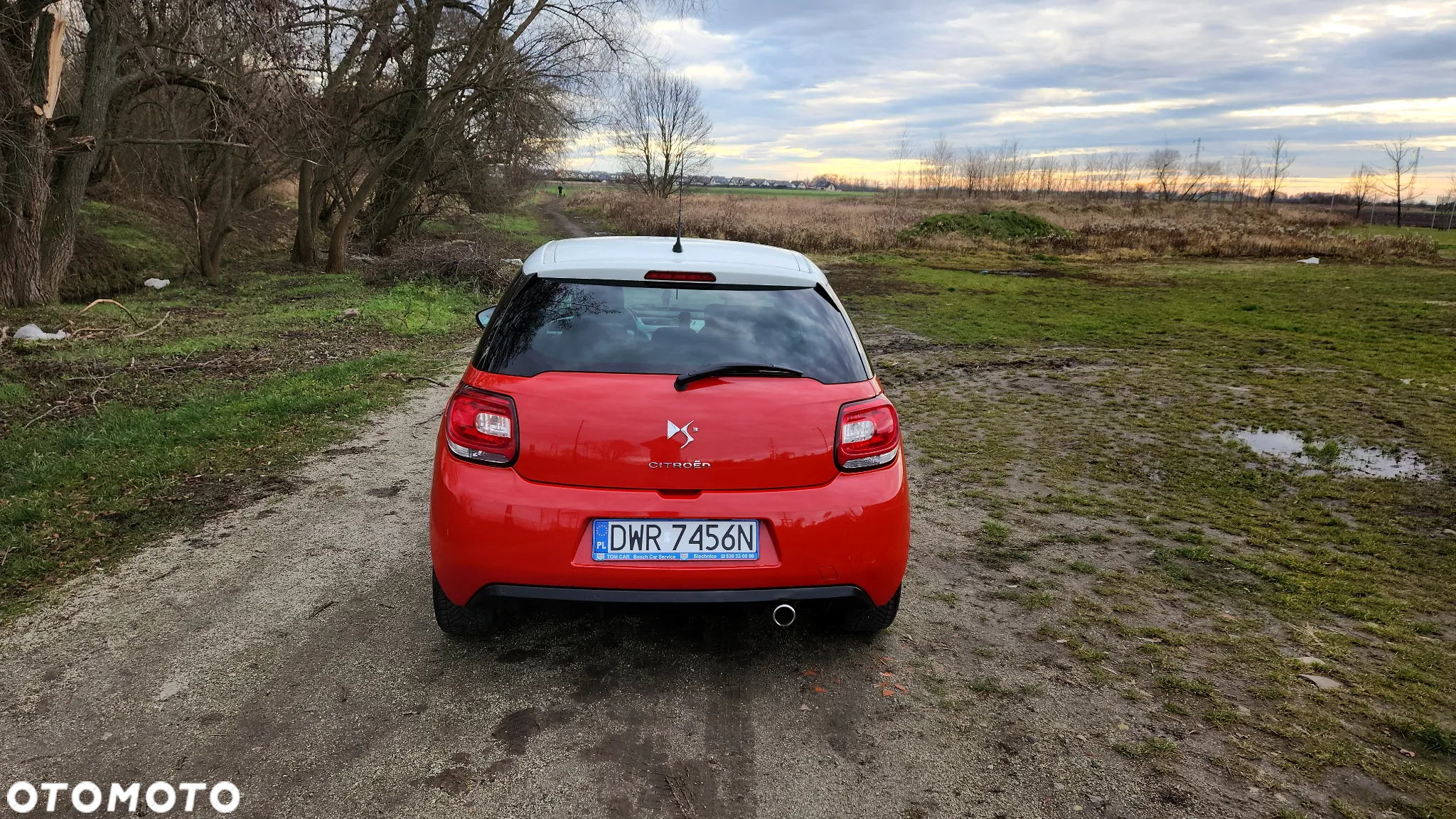 Citroën DS3 1.6 e-HDi SoChic - 4