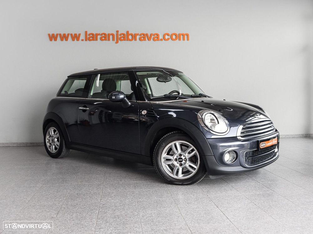 MINI 3 Portas One D