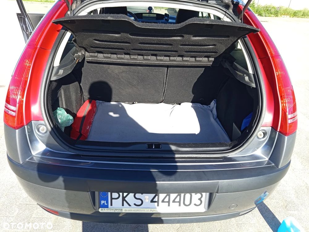 Citroën C4 1.4 16V SX - 5