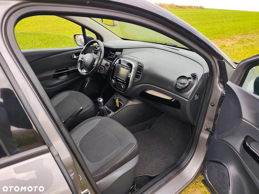 Renault Captur - 16