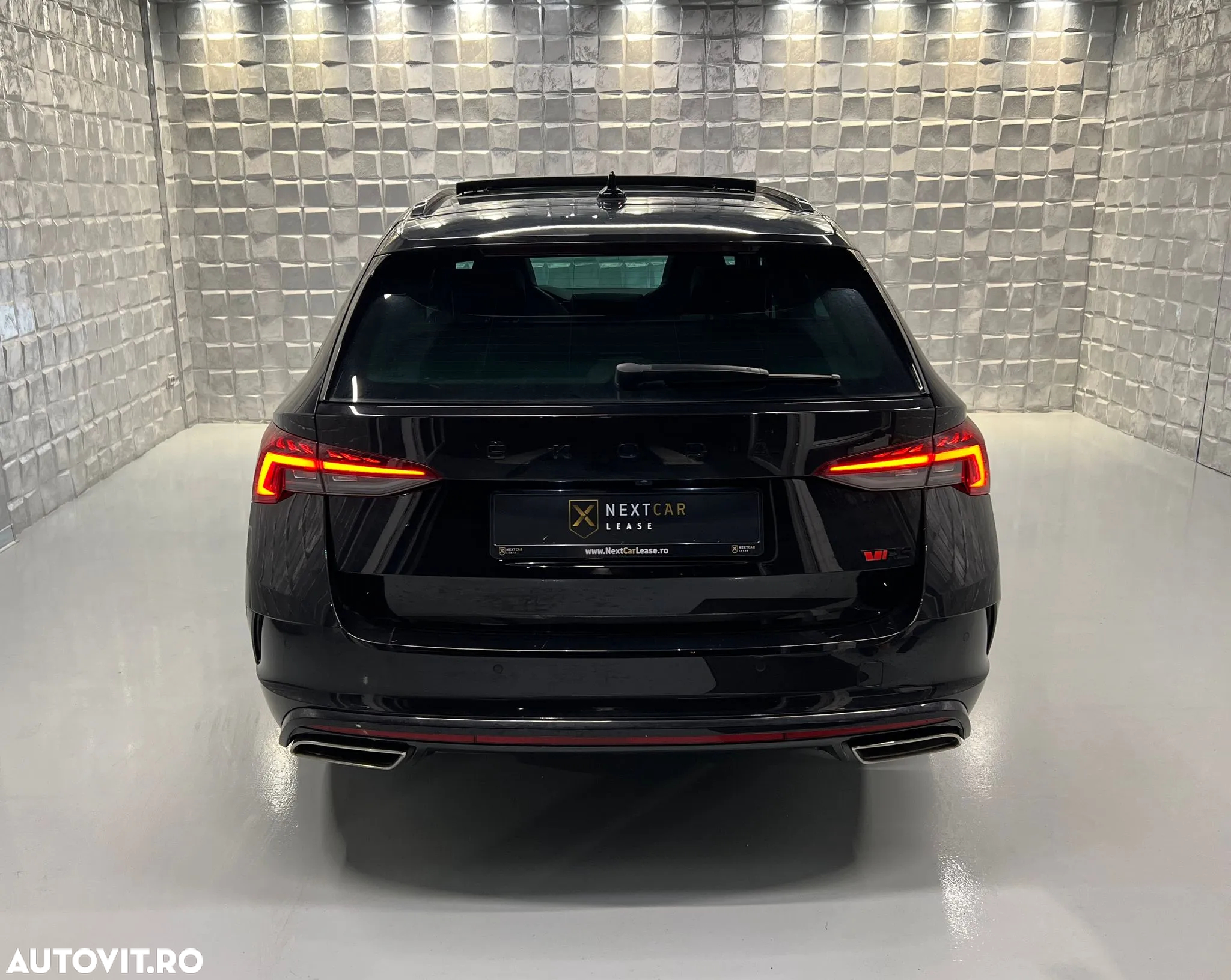 Skoda Octavia Combi 2.0 TDI DSG RS - 5