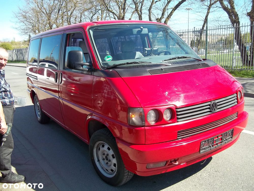 Volkswagen Multivan - 1