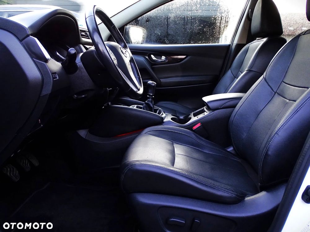 Nissan Qashqai 1.2 DIG-T Tekna EU6 - 18