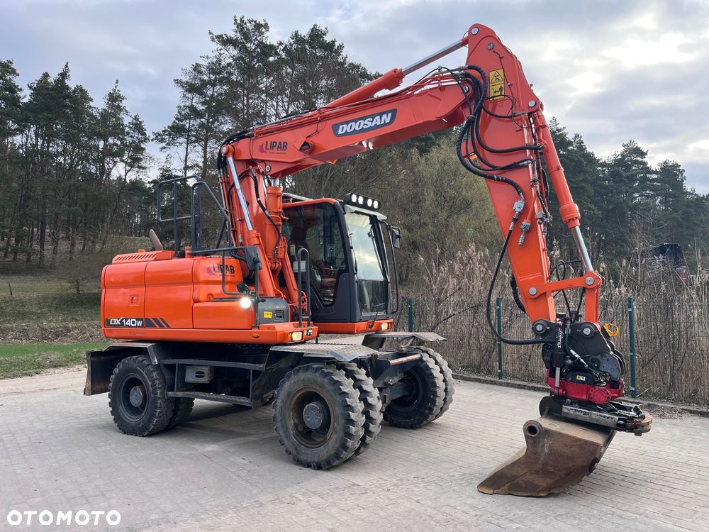 Doosan DX140W-3