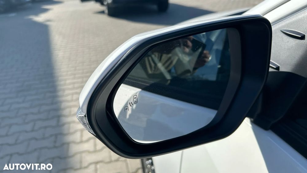 Toyota Yaris 1.5 VVT-i HSD Dynamic - 11