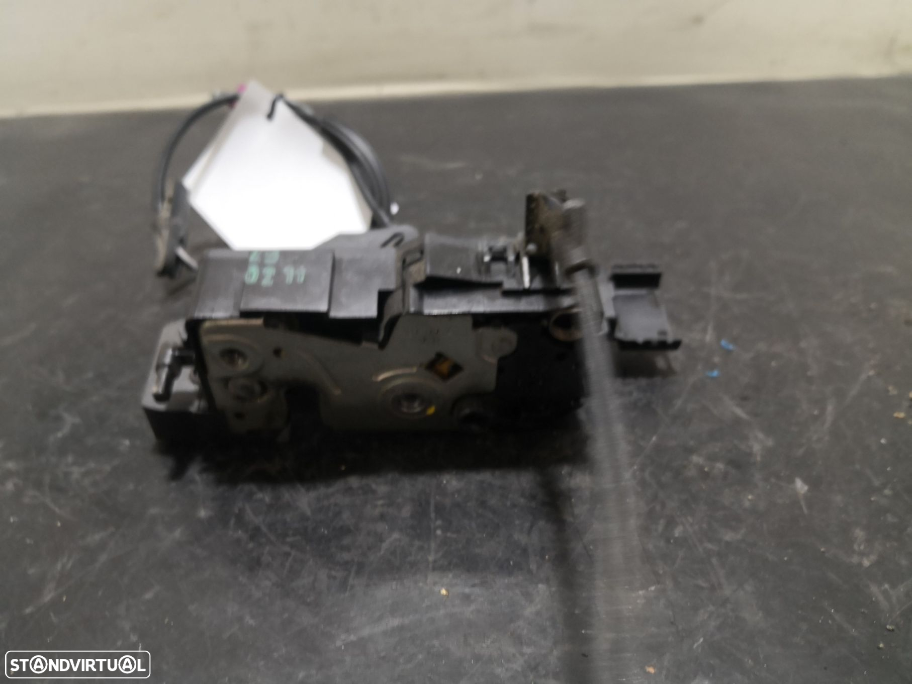 Fecho Da Porta Trás Dto Citroën C3 Picasso (Sh_) - 2
