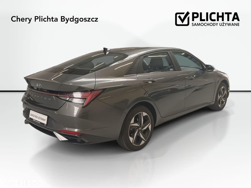 Hyundai Elantra - 6