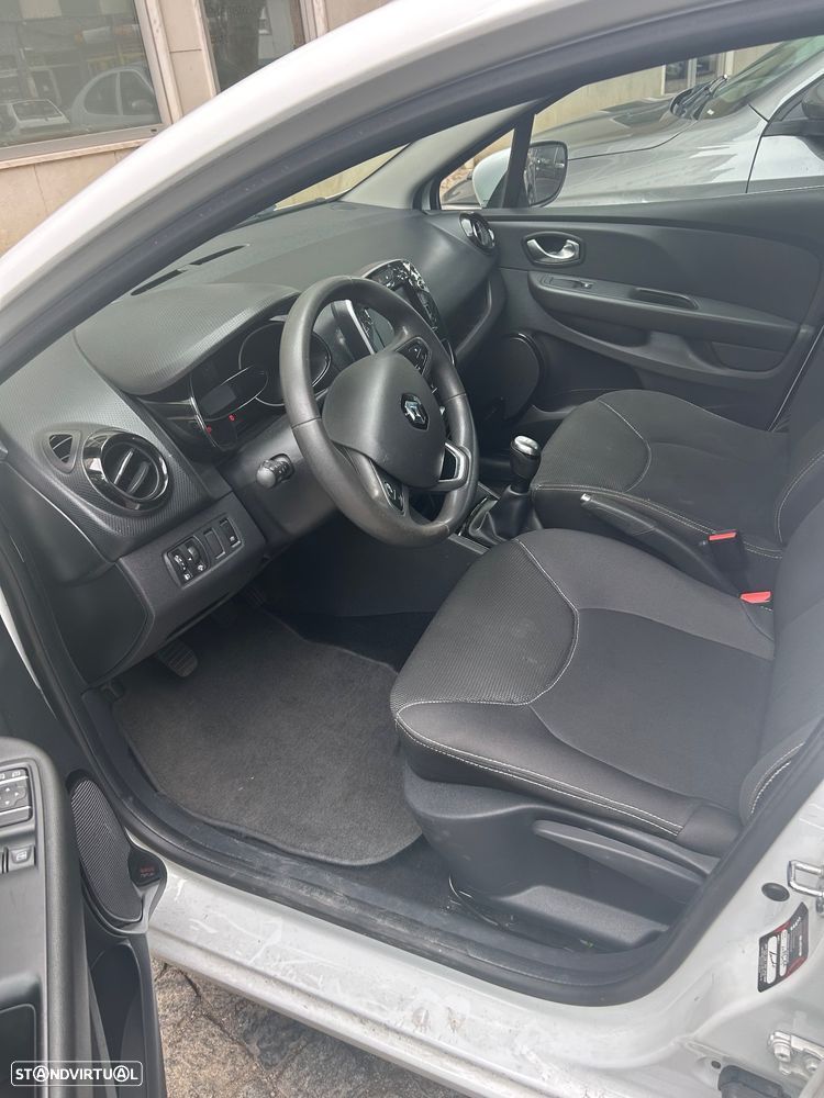 Renault Clio Sport Tourer - 9