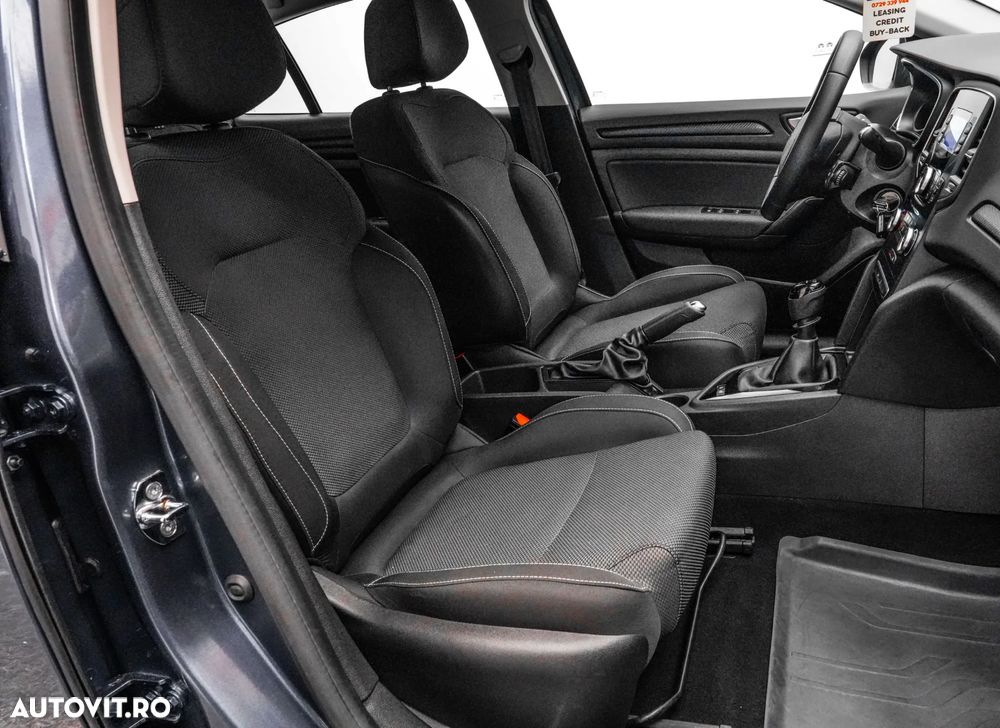 Renault Megane TCE GPF Life - 14