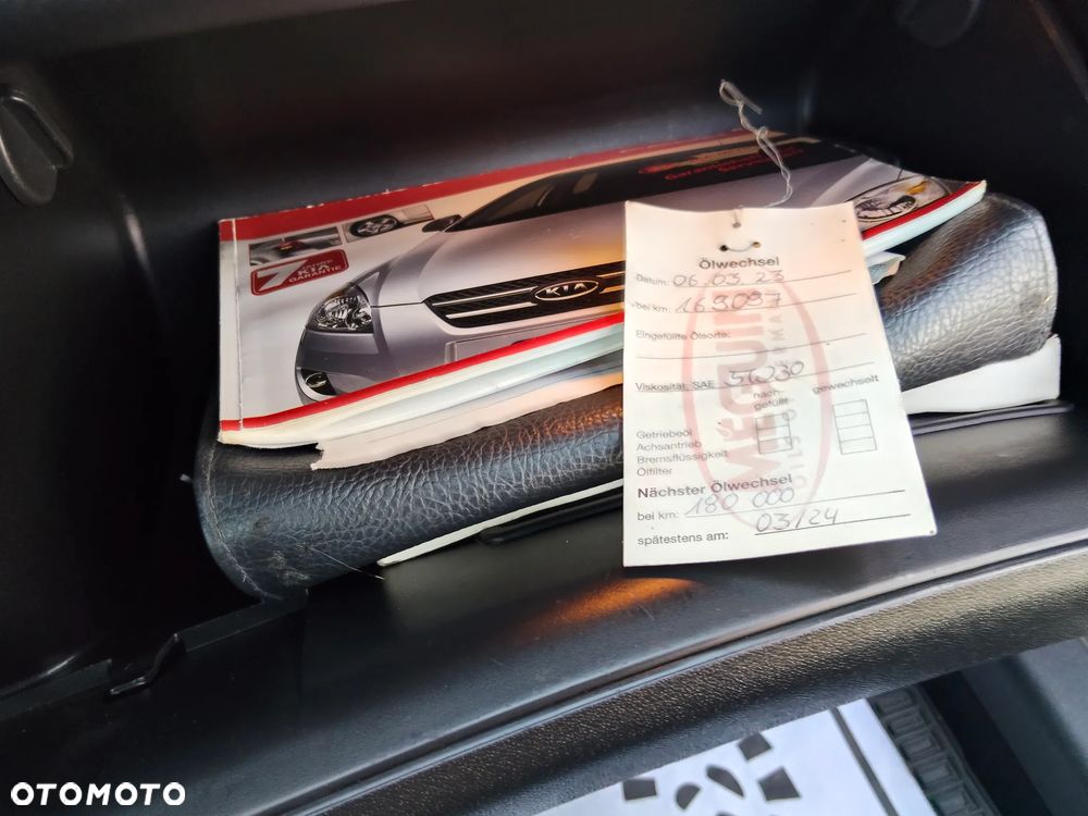 Kia Ceed - 34
