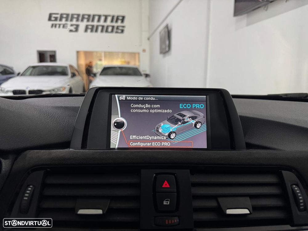 BMW 328 i Auto Pack M - 28