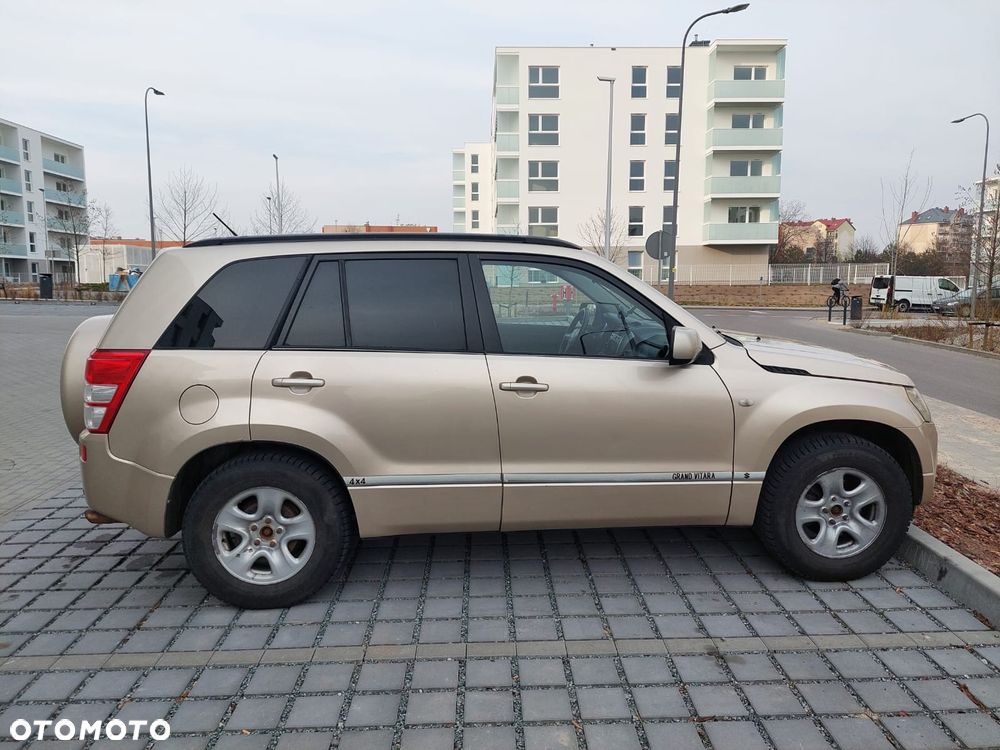 Suzuki Grand Vitara 2.0 - 2