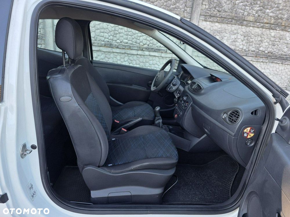 Renault Clio 1.2 16V Authentique - 18
