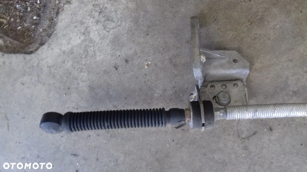 wybierak lewarek biegów 4F1713041N A6 C6 2.4 automat - 3