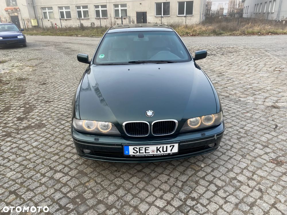 BMW Seria 5 525i - 11