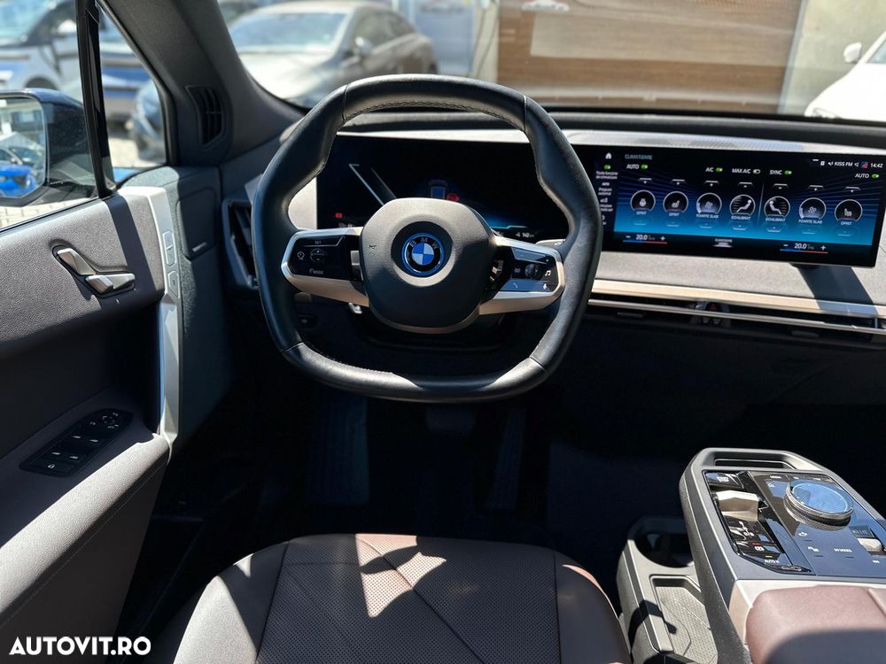 BMW iX xDrive40 - 6
