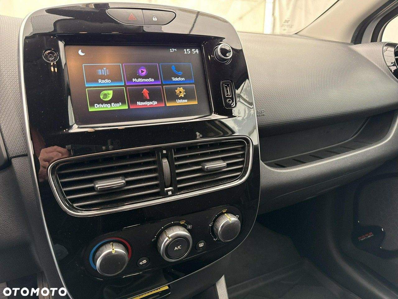 Renault Clio - 22