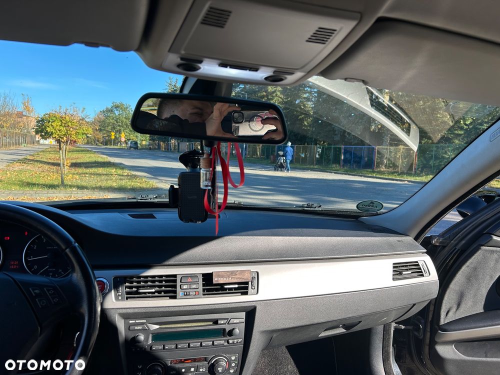 BMW Seria 3 325i - 22