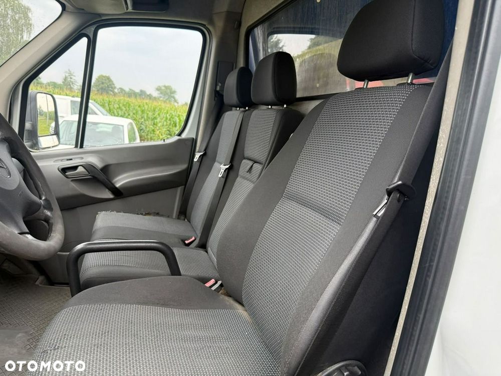 Mercedes-Benz Sprinter - 15