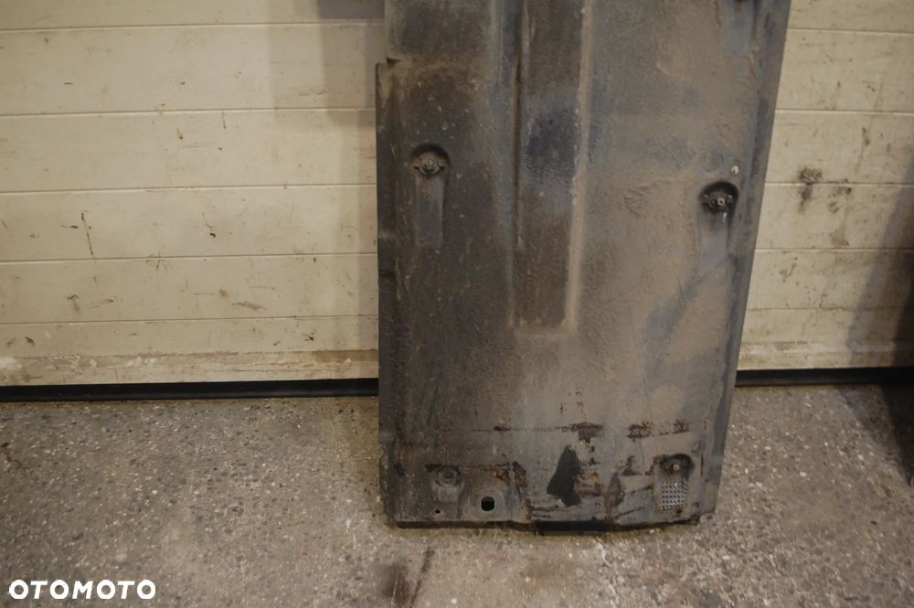 OSŁONA PODWOZIA LEWA PRAWA 6Q7825211 6Q7825212 SKODA ROOMSTER PRAKTIK - 2