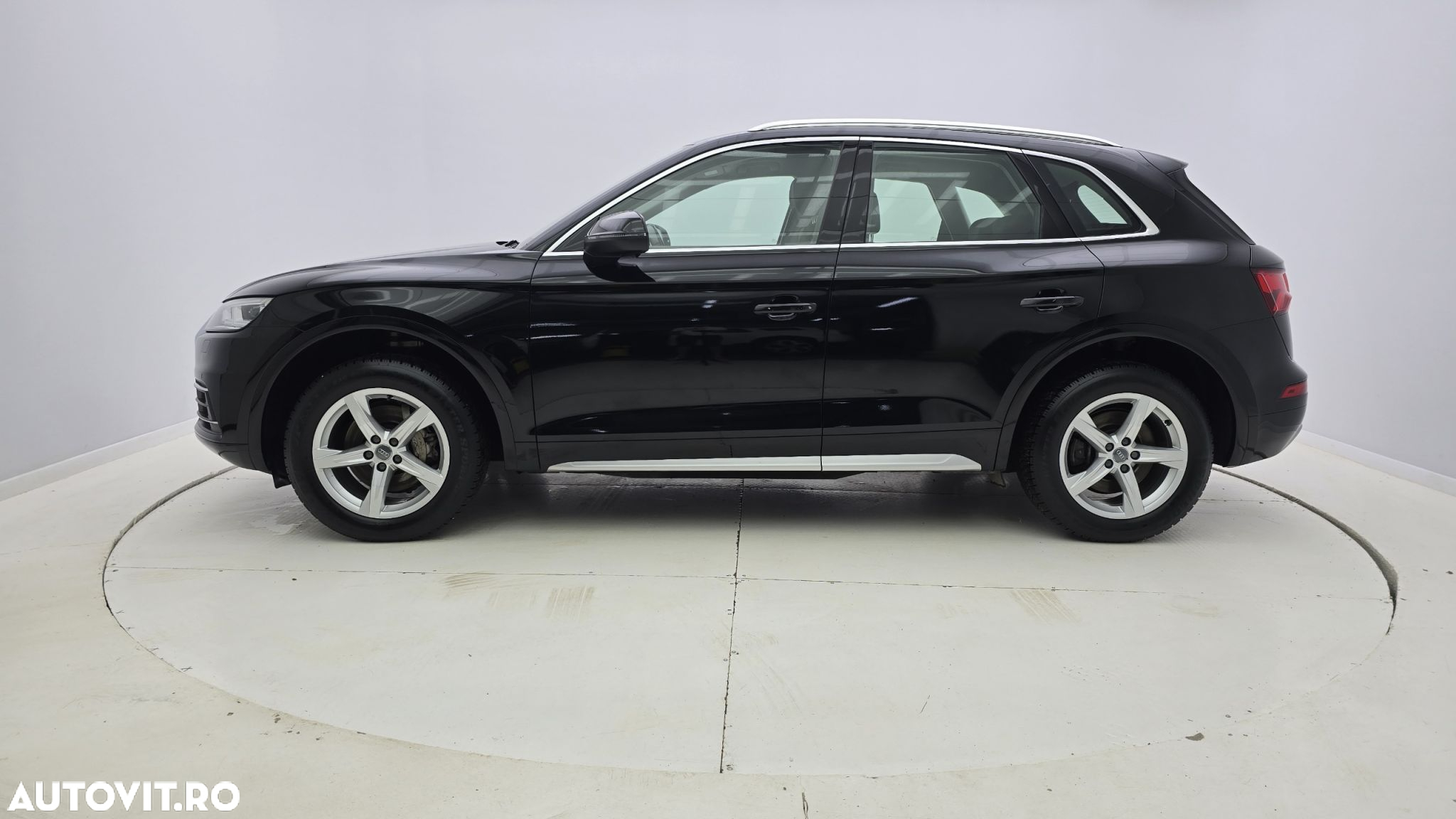 Audi Q5 2.0 40 TDI quattro S tronic Sport - 9