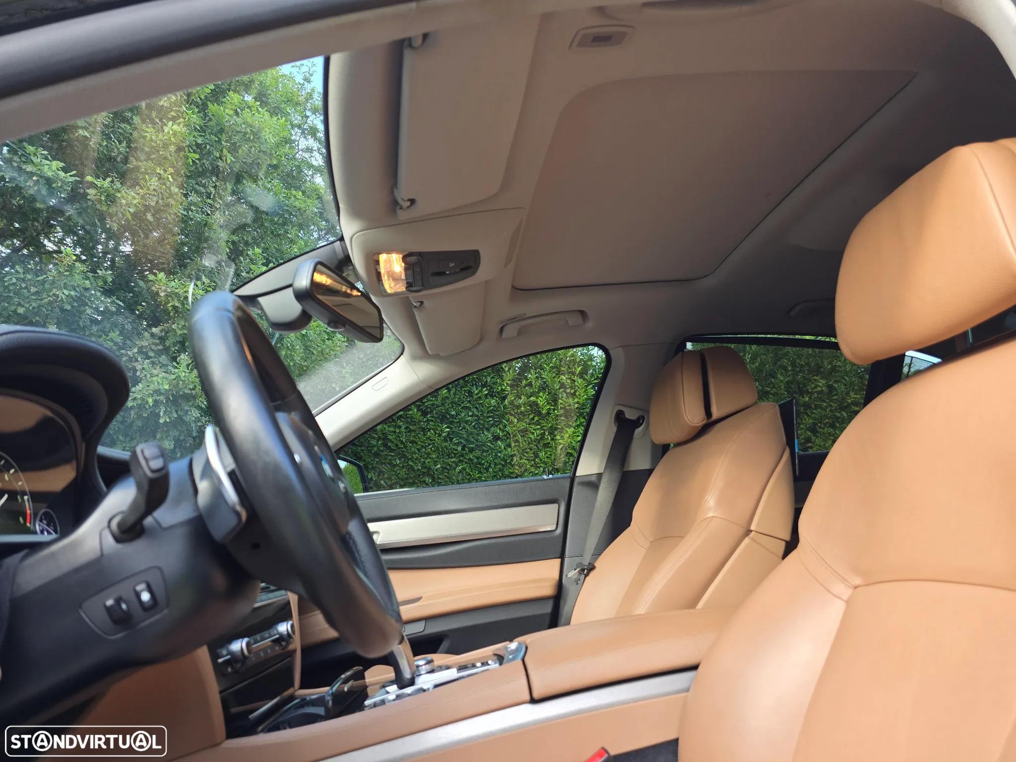 BMW 740 d Pack M - 16