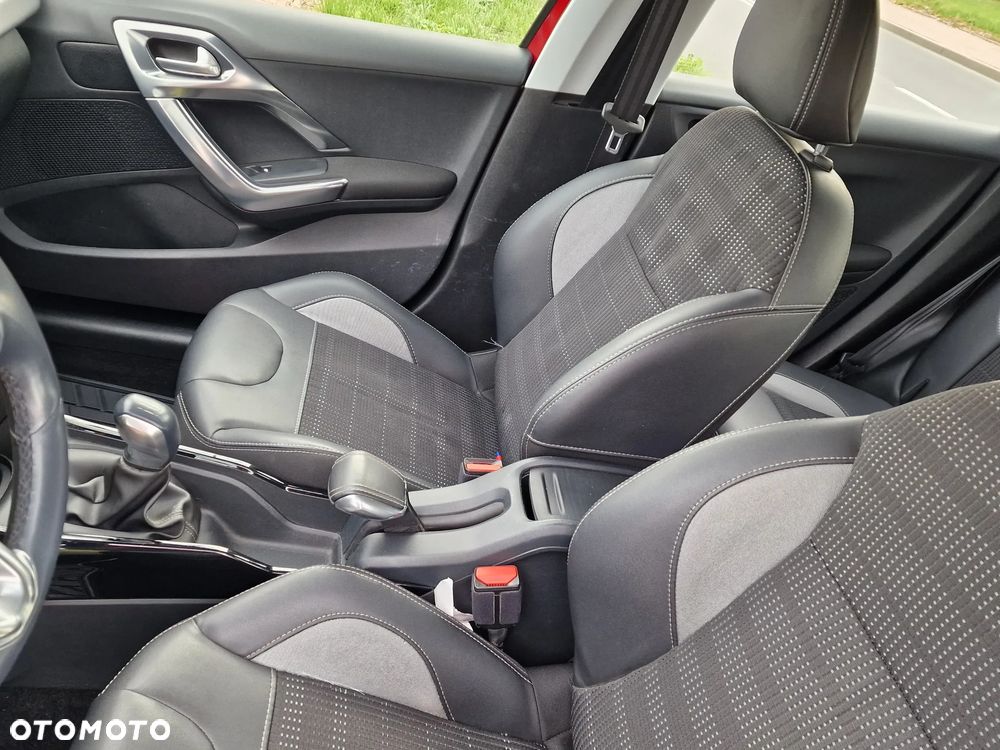 Peugeot 2008 - 6
