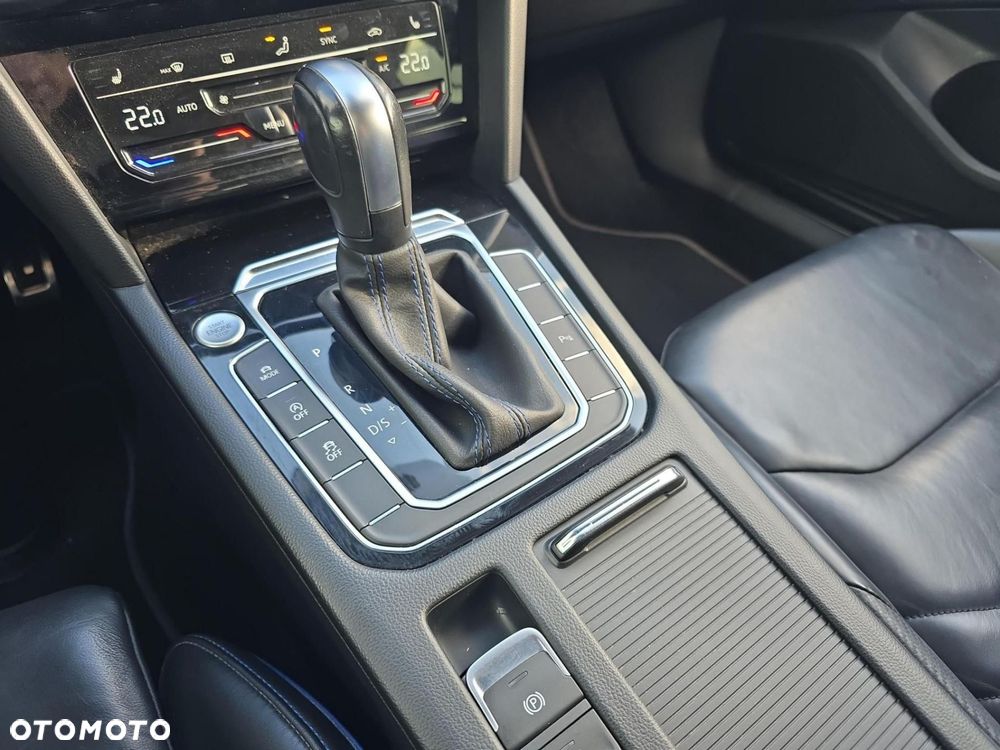 Volkswagen Arteon 2.0 TSI 4Motion R DSG - 17