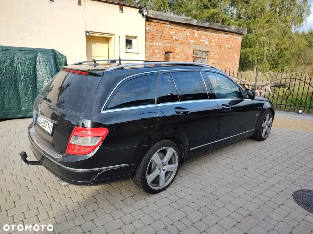 Mercedes-Benz Klasa C 230 T Avantgarde - 3