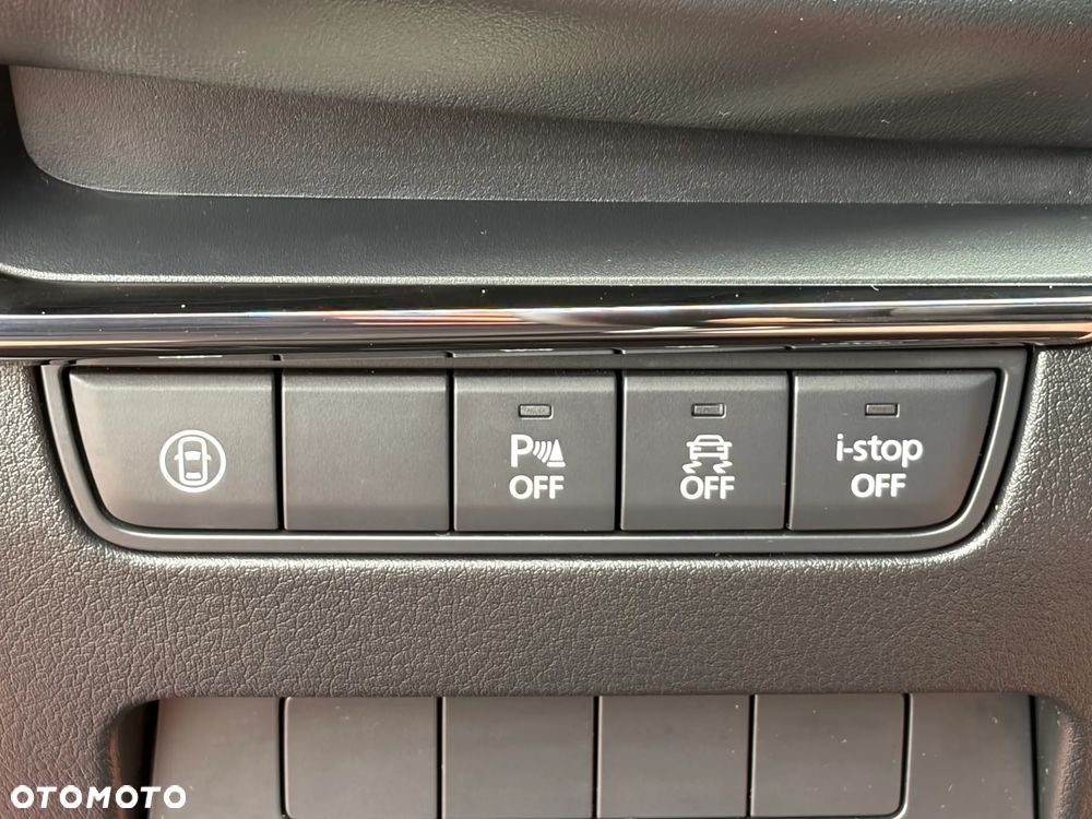 Mazda 3 e-SKYACTIV-G 2.0 M HYBRID SELECTION - 32