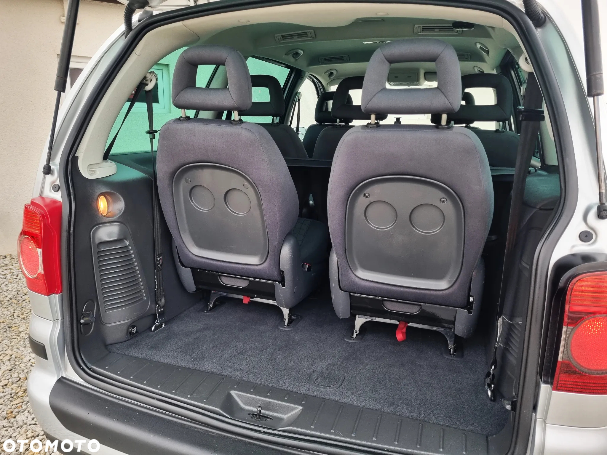 Volkswagen Sharan 1.9 TDI Exclusive Edition II - 18