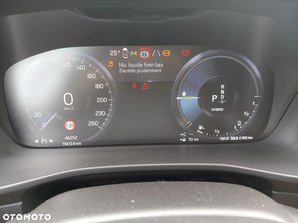 Volvo XC 40 T4 Plug-In Hybrid R-Design - 21
