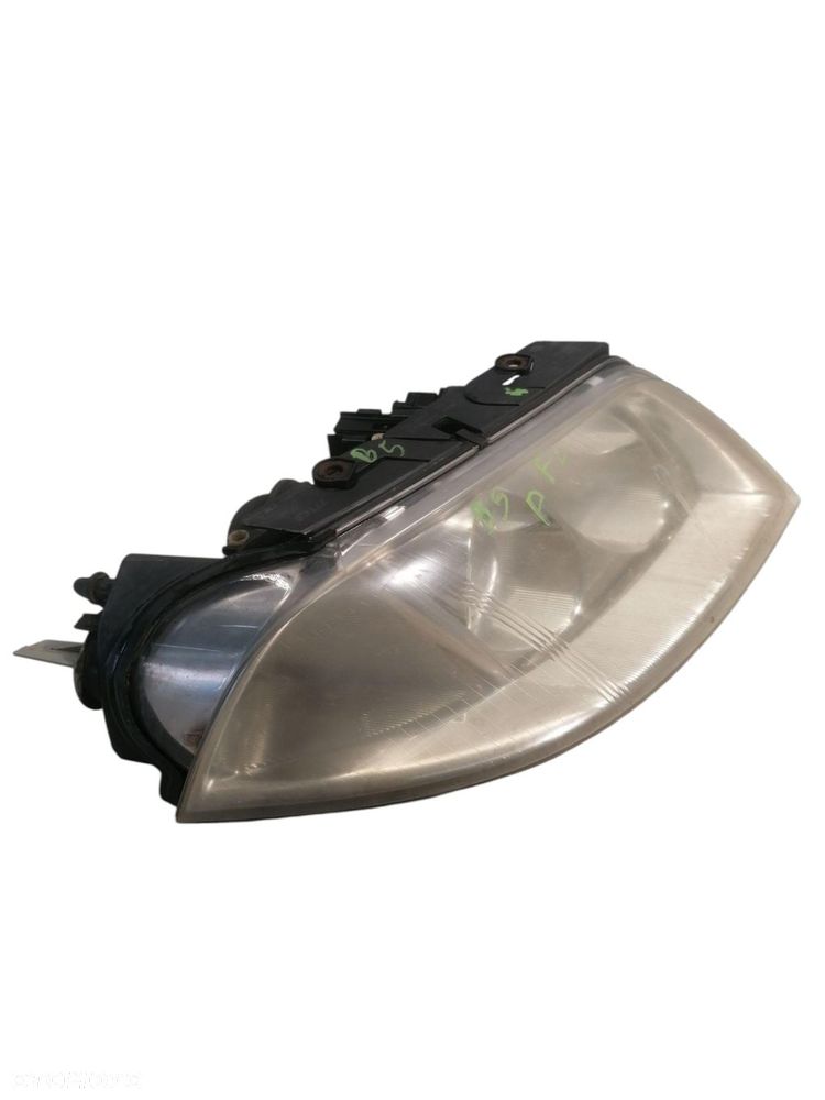 LAMPA PRAWA PRZEDNIA PRZÓD VW PASSAT B5 LIFT 3B0941016AN - 3