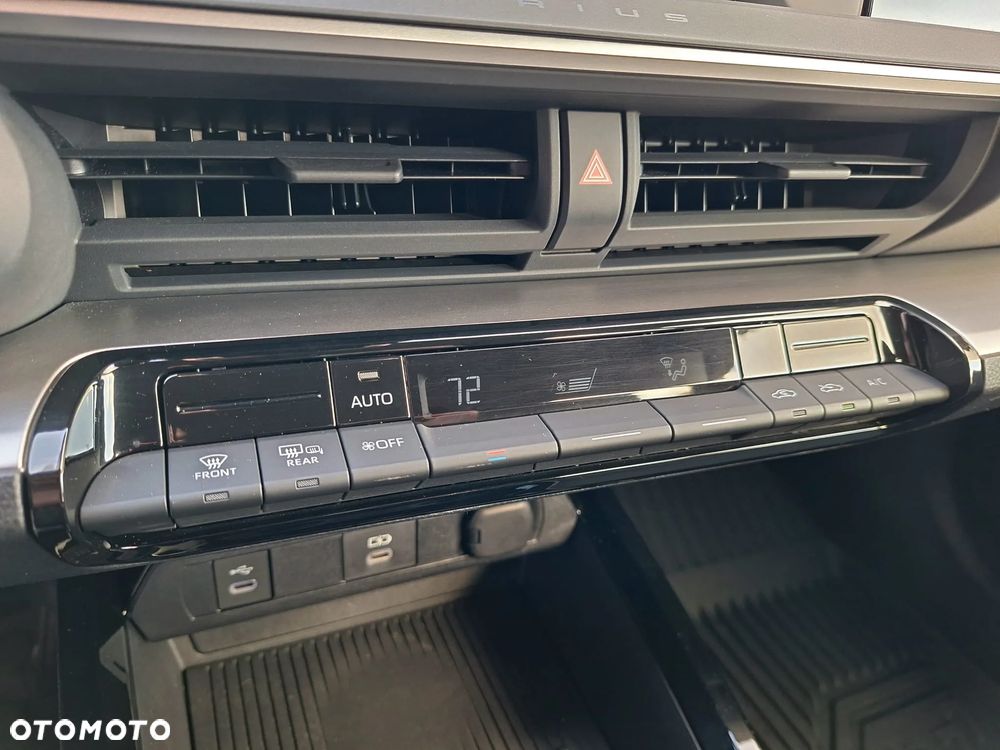 Toyota Prius 1.8 Hybrid Comfort - 18