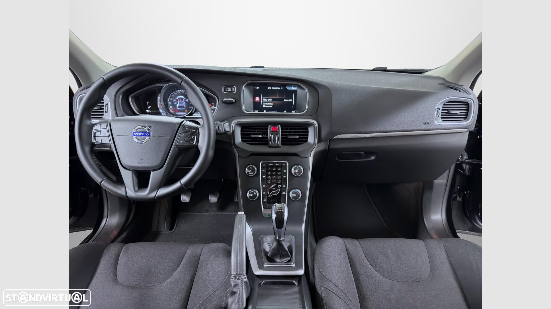 Volvo V40 Cross Country 2.0 D2 Momentum - 16