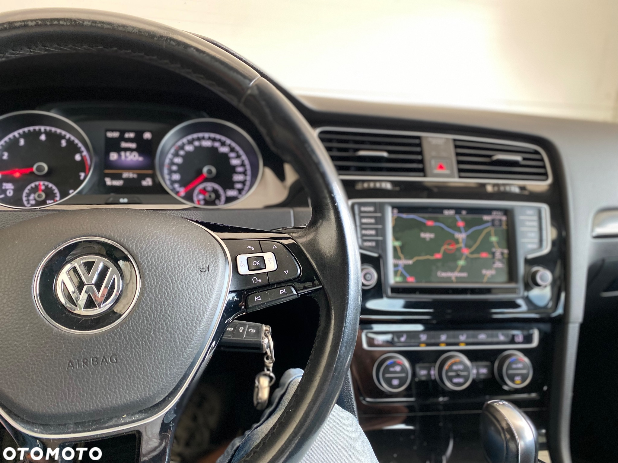 Volkswagen Golf VII 1.4 TSI BMT Highline DSG - 26
