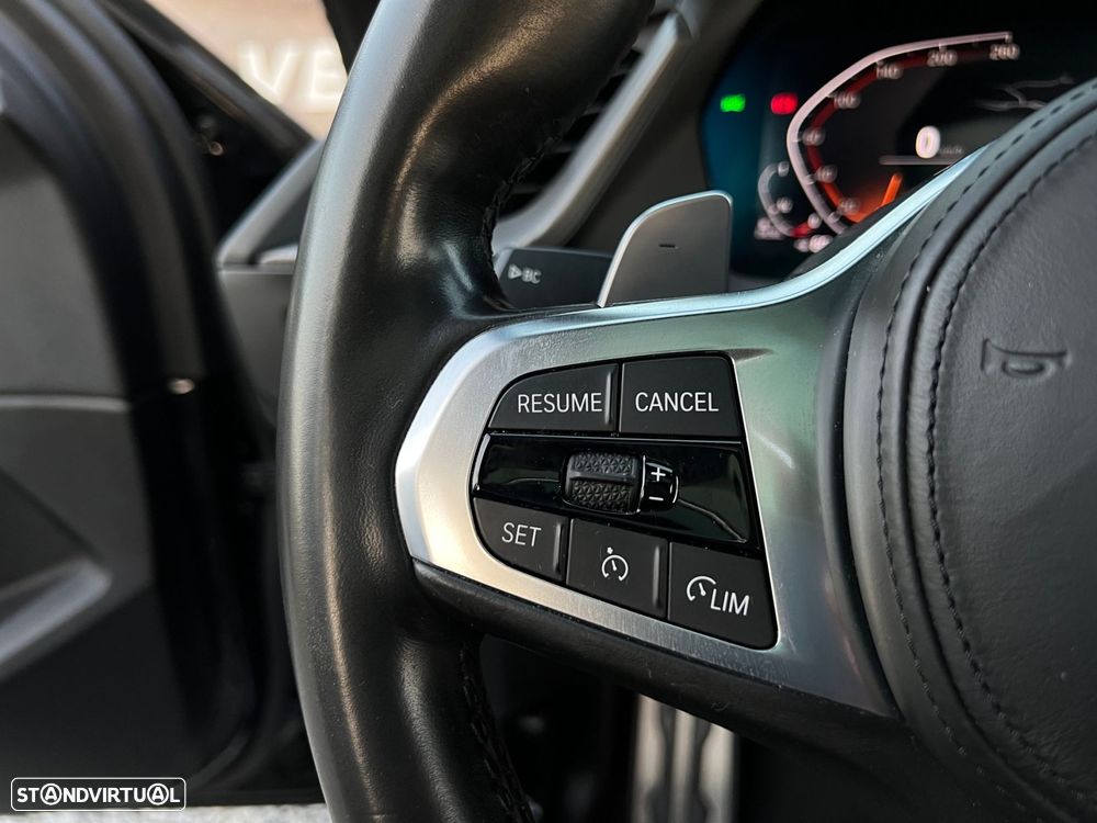 BMW 118 d Pack M Auto - 24