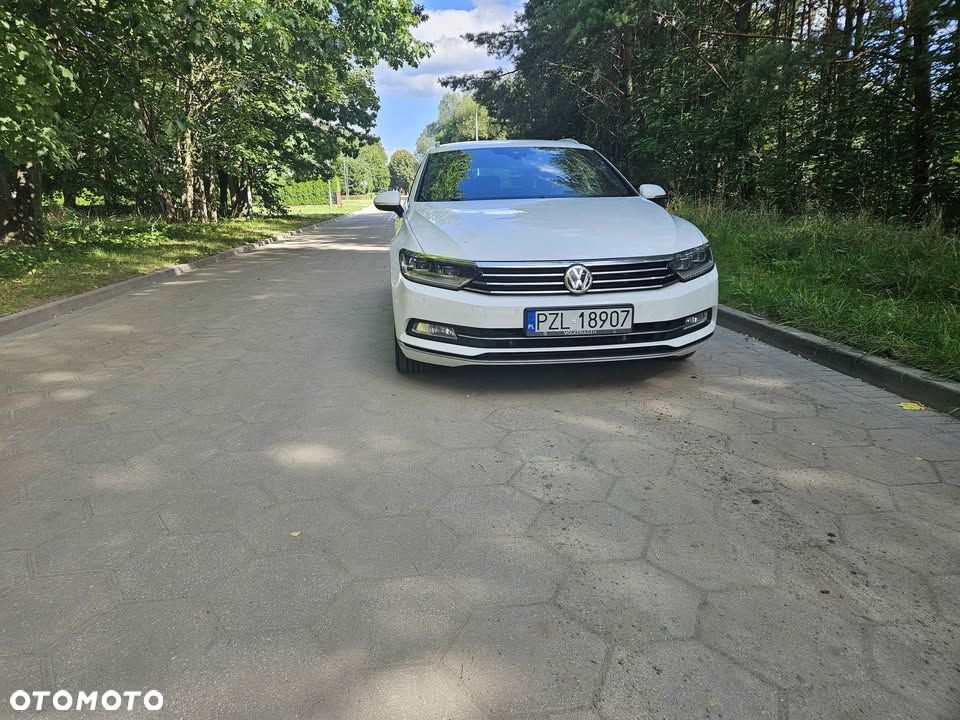 Volkswagen Passat 2.0 TDI SCR Highline - 3