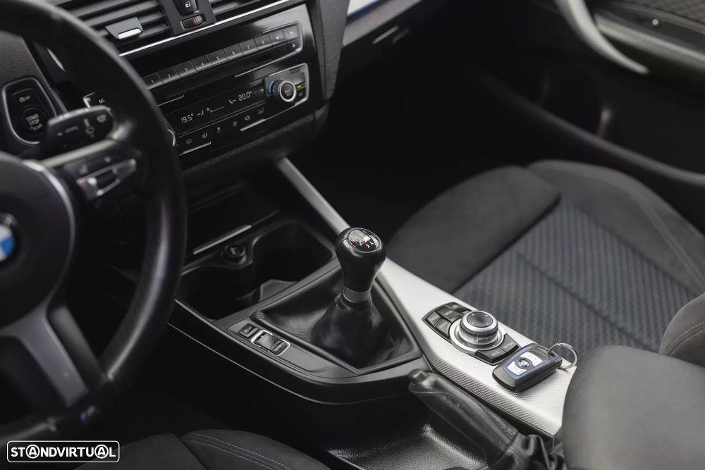 BMW 114 d Pack M - 11