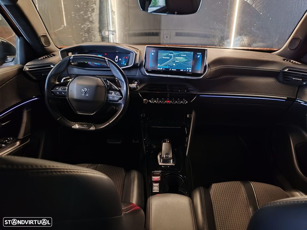 Peugeot 2008 1.5 BlueHDi GT EAT8 - 10