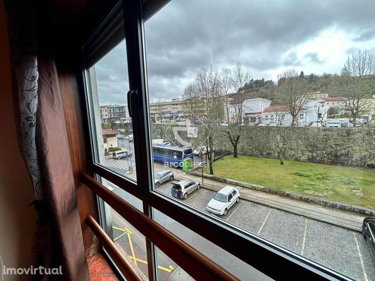 Apartamento T2, centro, garagem, 2 varandas - Arcos de Valdevez - Grande imagem: 4/19