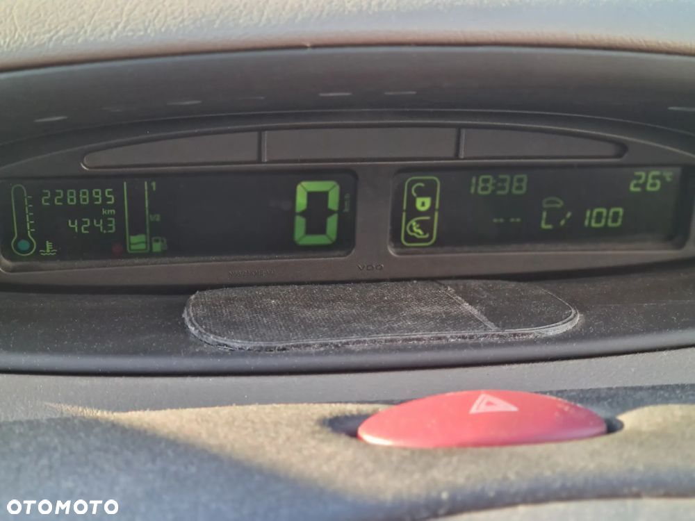 Citroën Xsara Picasso 1.6 HDI Impress - 12