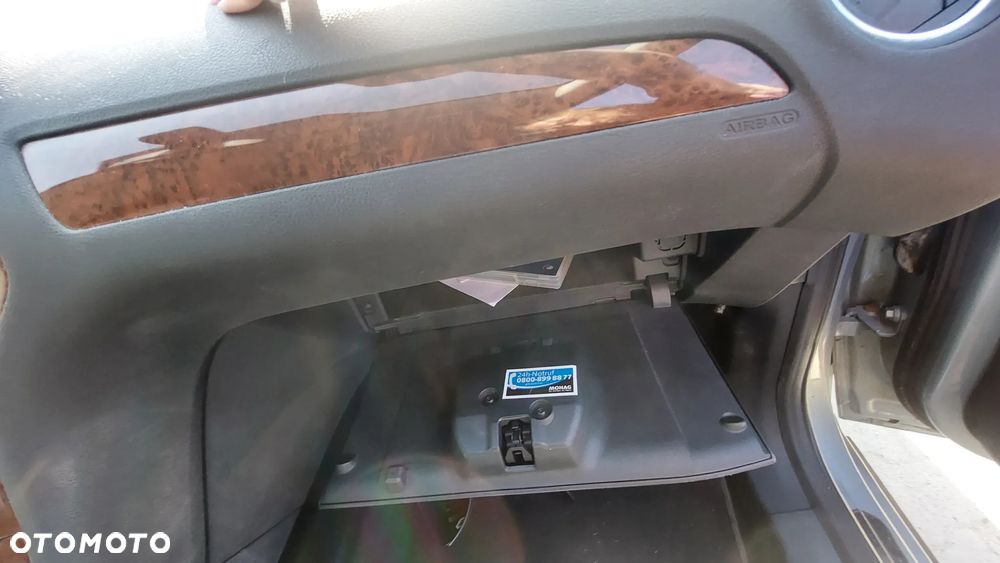 Ford mondeo MK4 2007 benzyna na części lampa klapa drzwi szyby silnik skrzynia lusterko tapicerka - 19