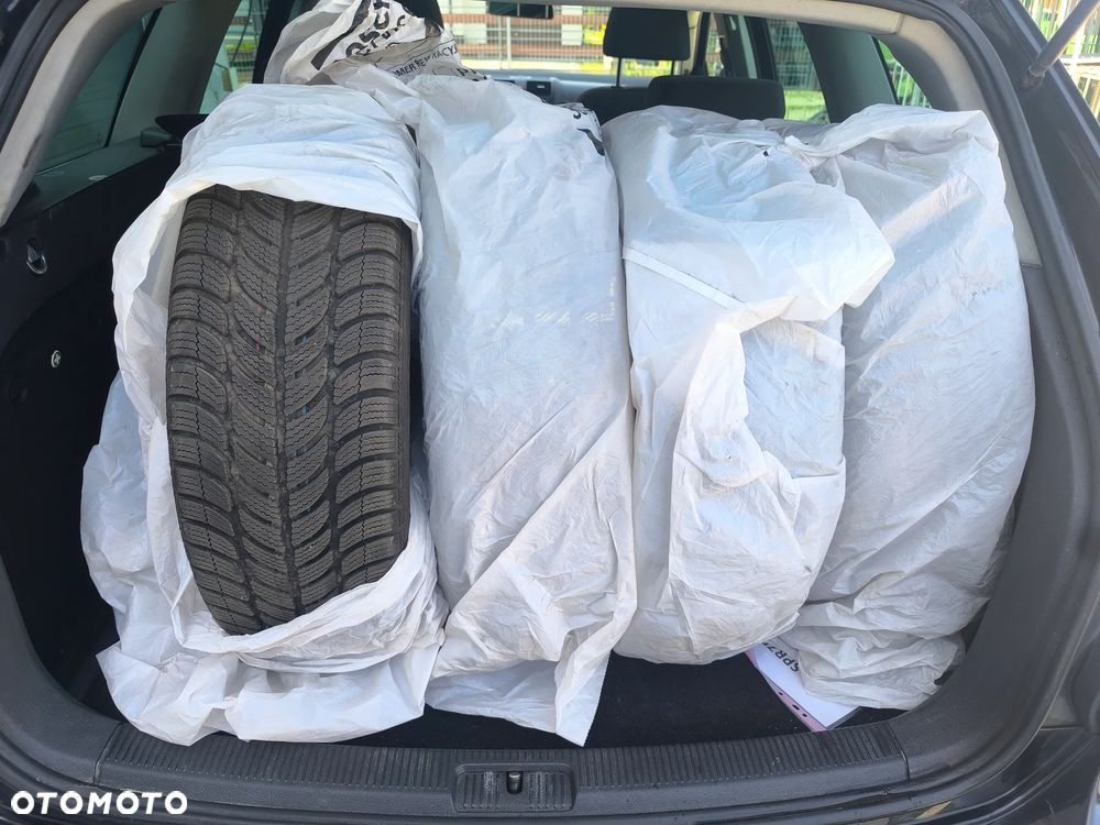 Volkswagen Golf 2.0 TDI Edition - 7