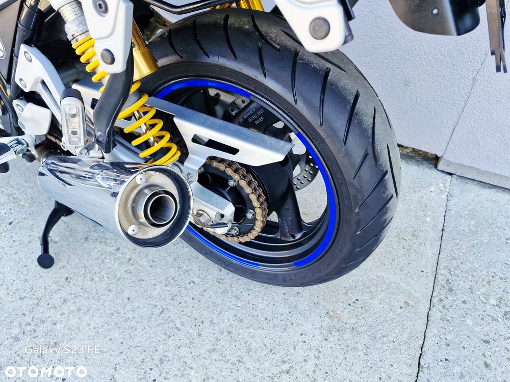 Yamaha XJR - 15