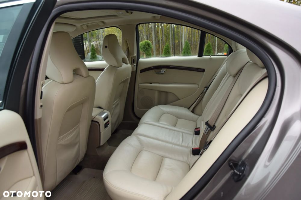 Volvo S80 2.5T Momentum - 6