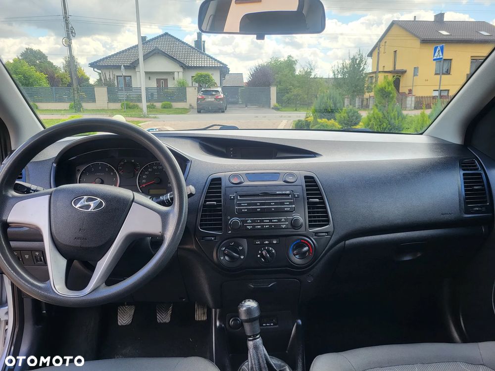 Hyundai i20 - 12