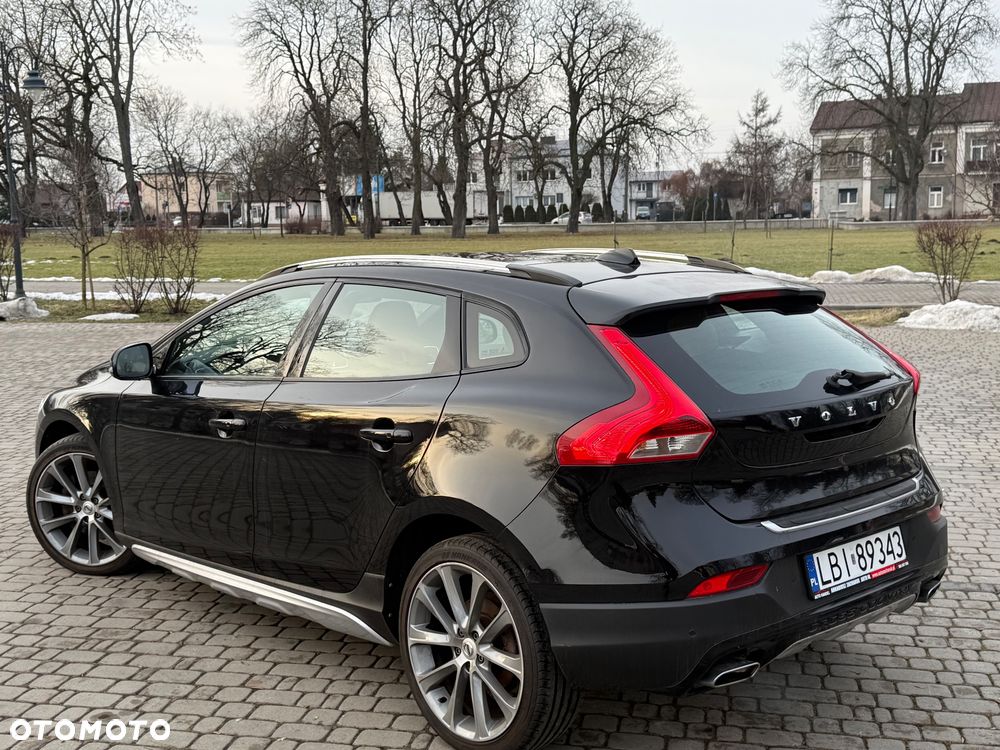 Volvo V40 Cross Country D3 Momentum - 12