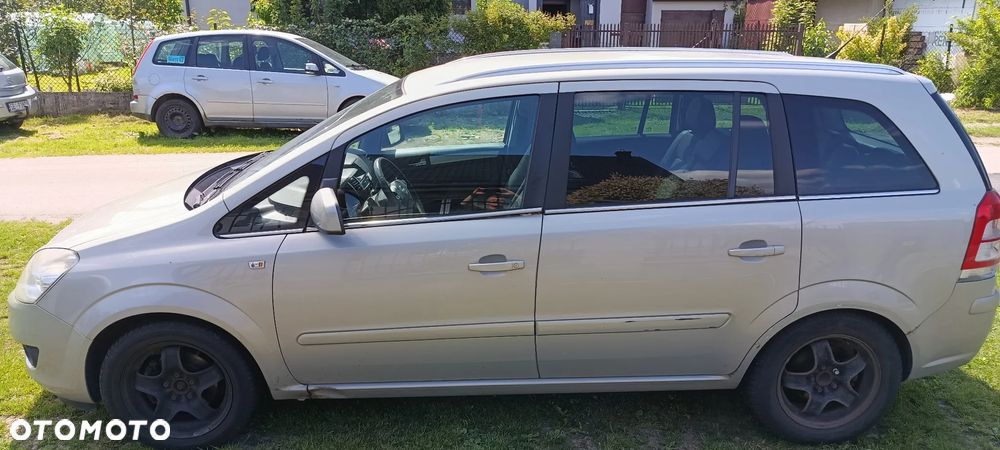Opel Zafira 1.8 Essentia - 3