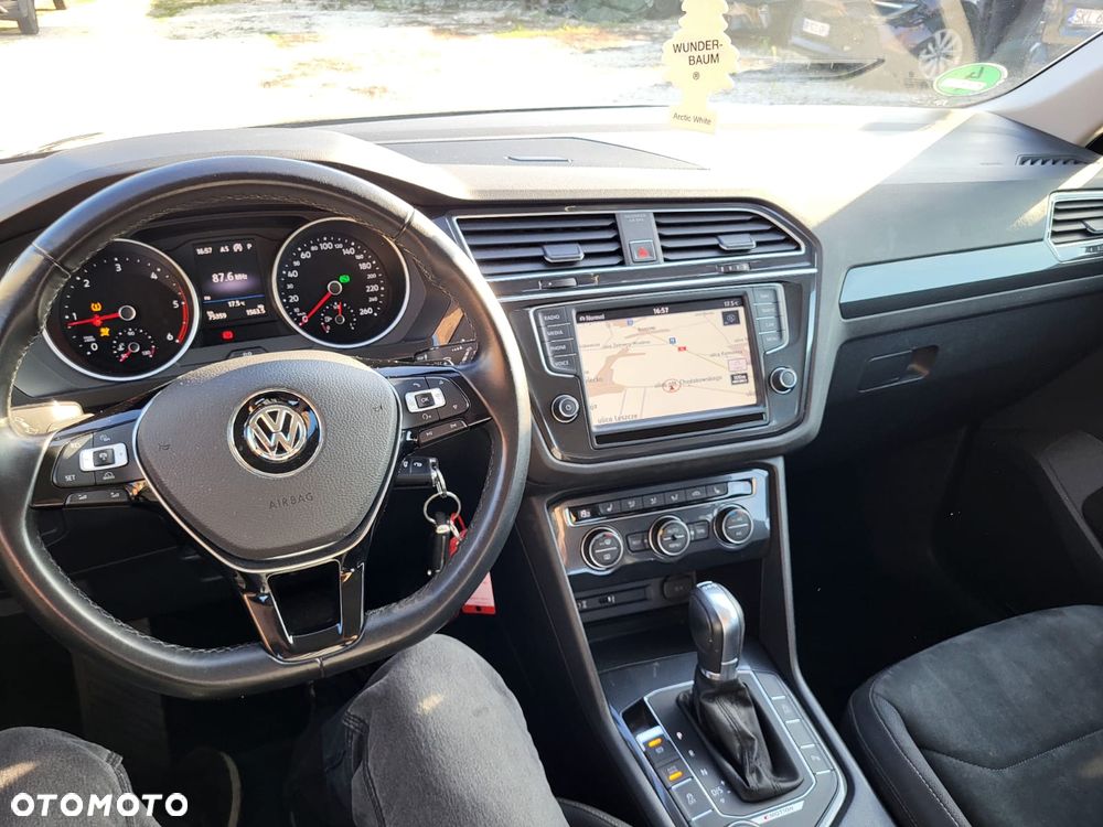 Volkswagen Tiguan 2.0 TDI SCR 4MotION DSG Elegance - 31